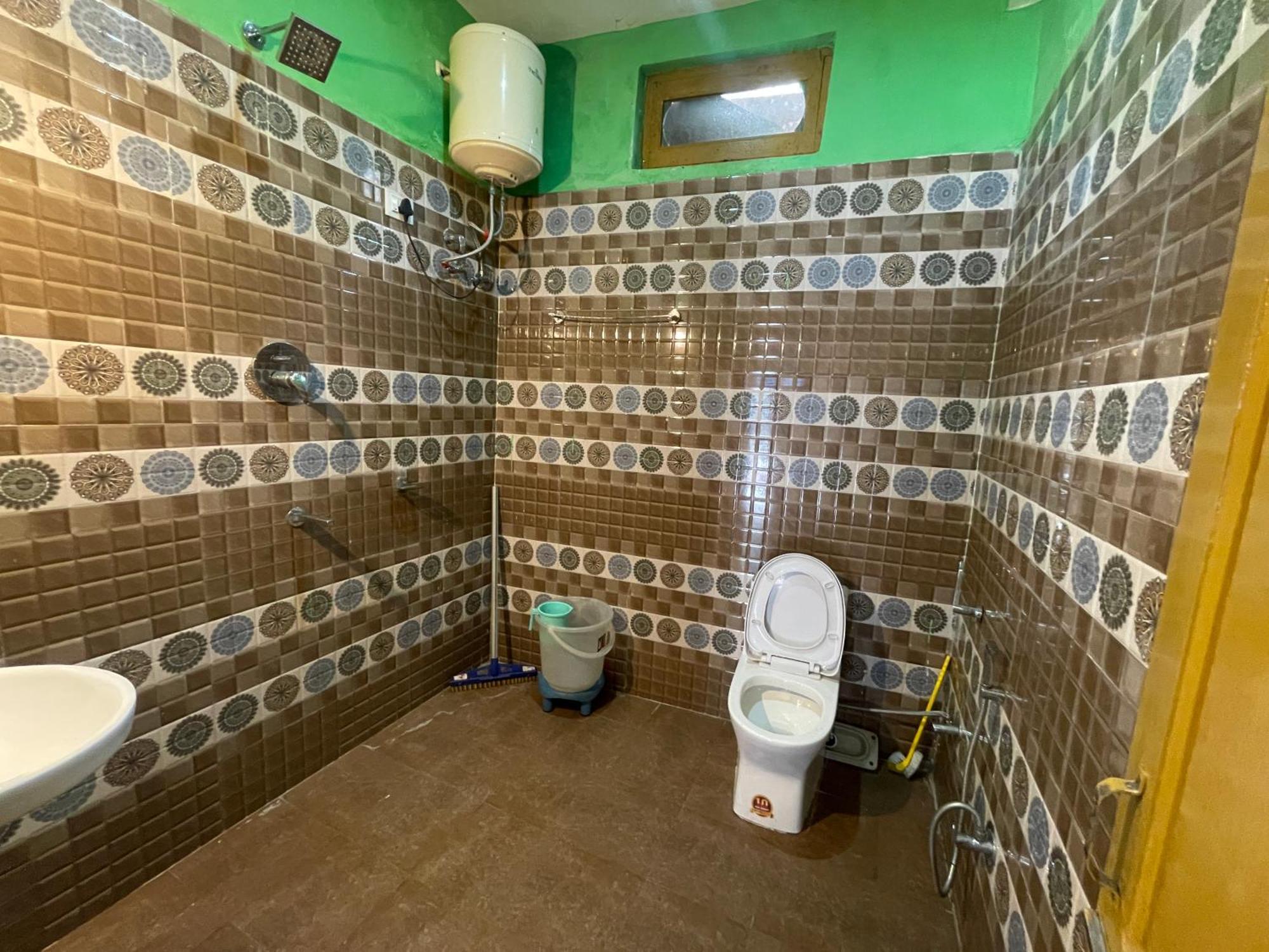 Chojh Inn Guest House Kasol Dış mekan fotoğraf