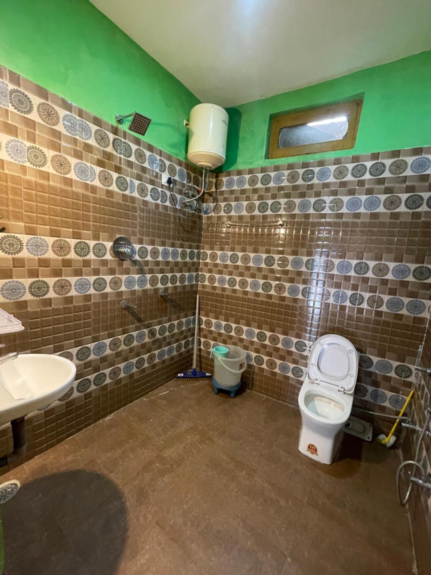 Chojh Inn Guest House Kasol Dış mekan fotoğraf