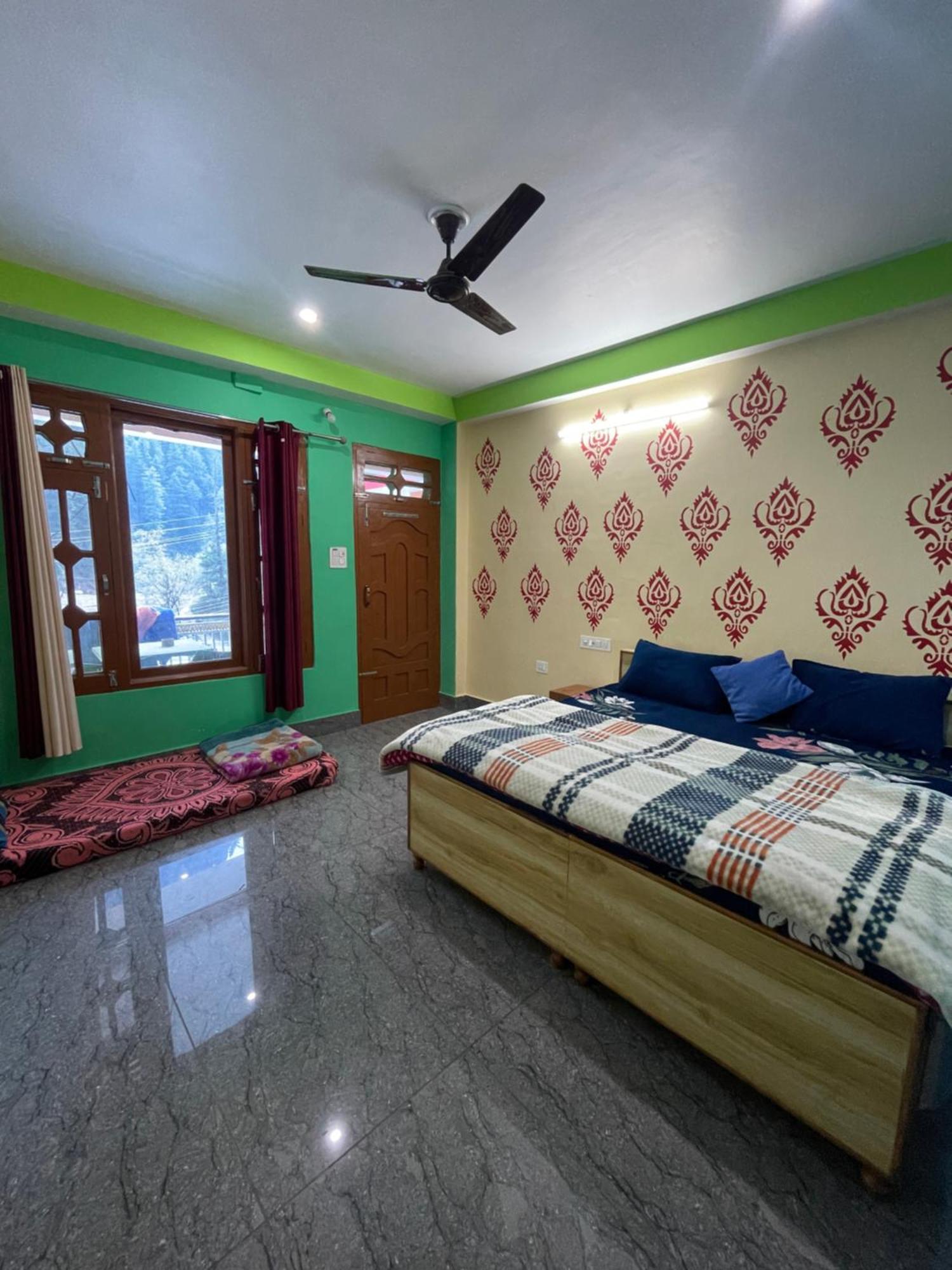 Chojh Inn Guest House Kasol Dış mekan fotoğraf