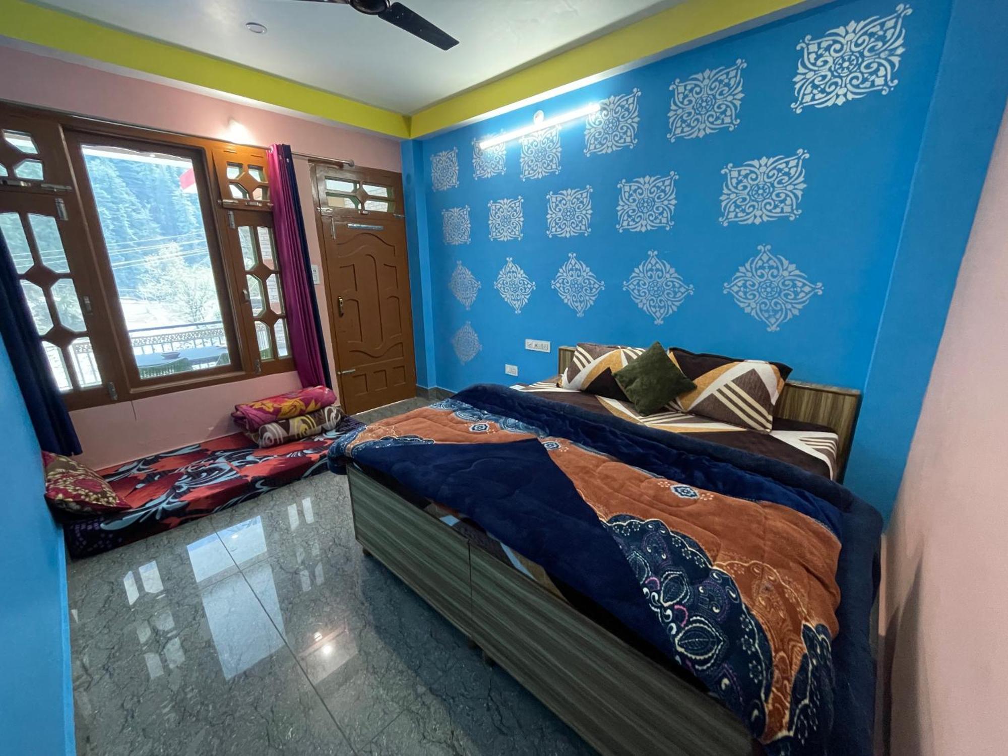Chojh Inn Guest House Kasol Dış mekan fotoğraf