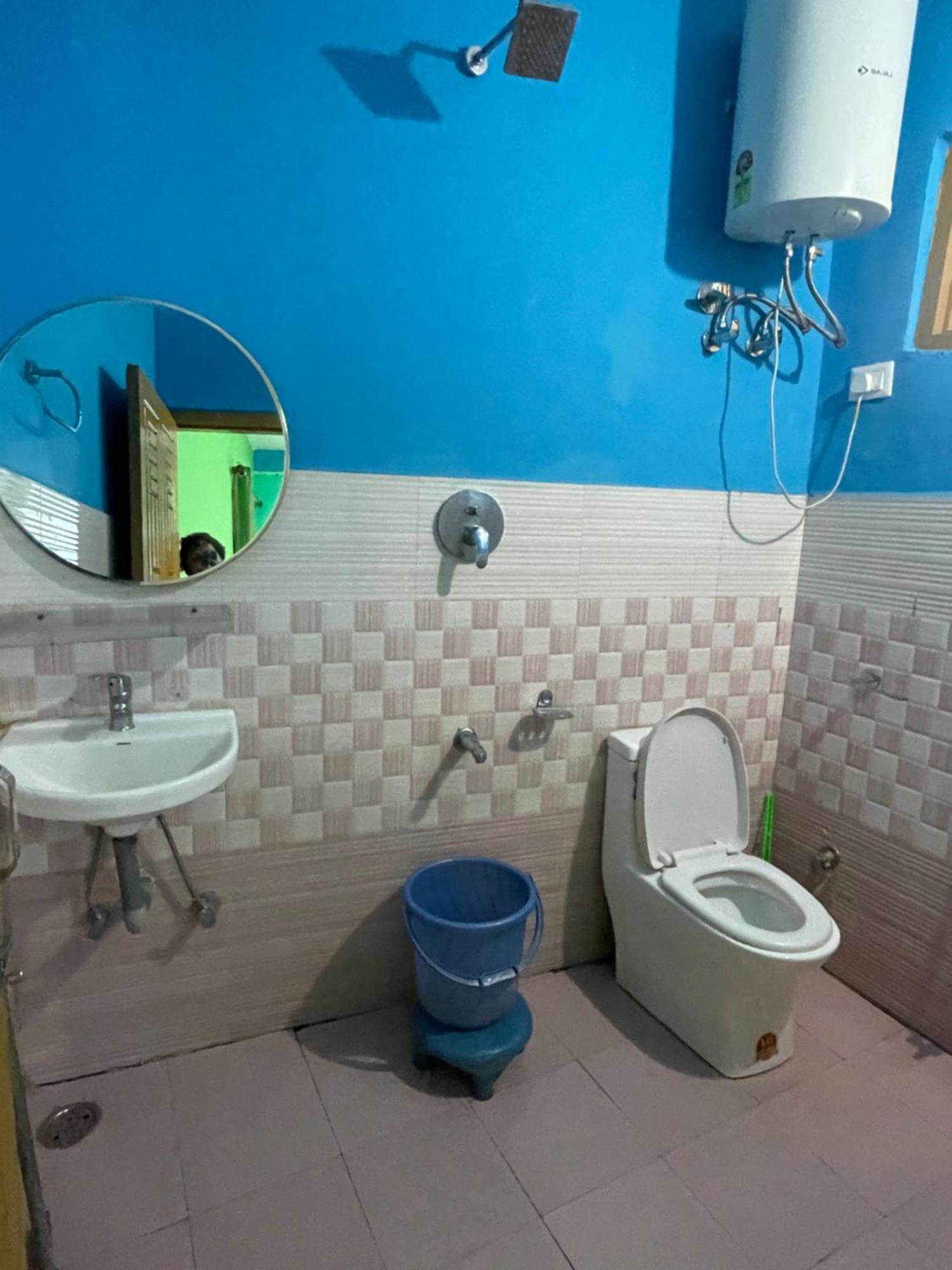 Chojh Inn Guest House Kasol Dış mekan fotoğraf