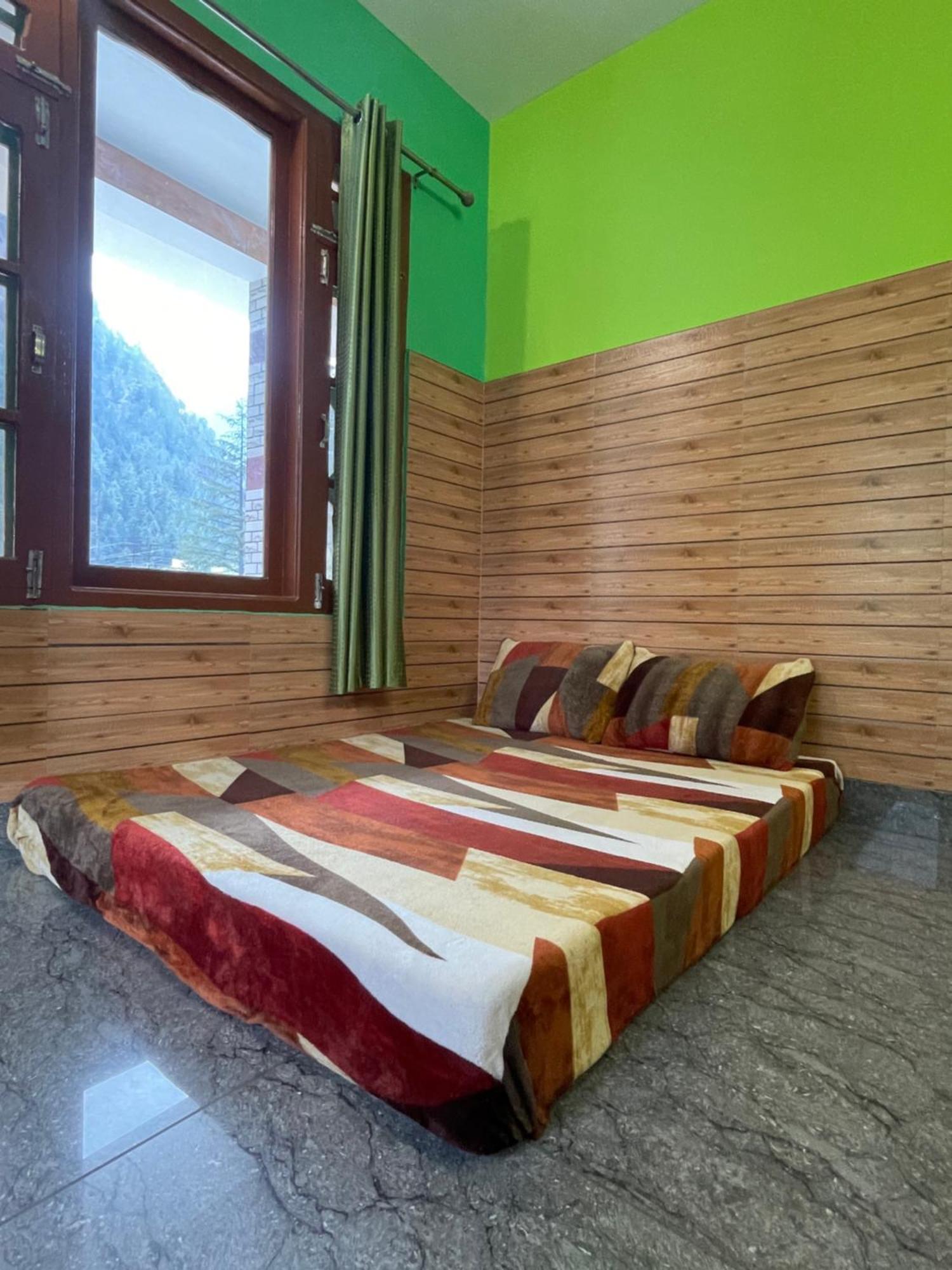 Chojh Inn Guest House Kasol Dış mekan fotoğraf