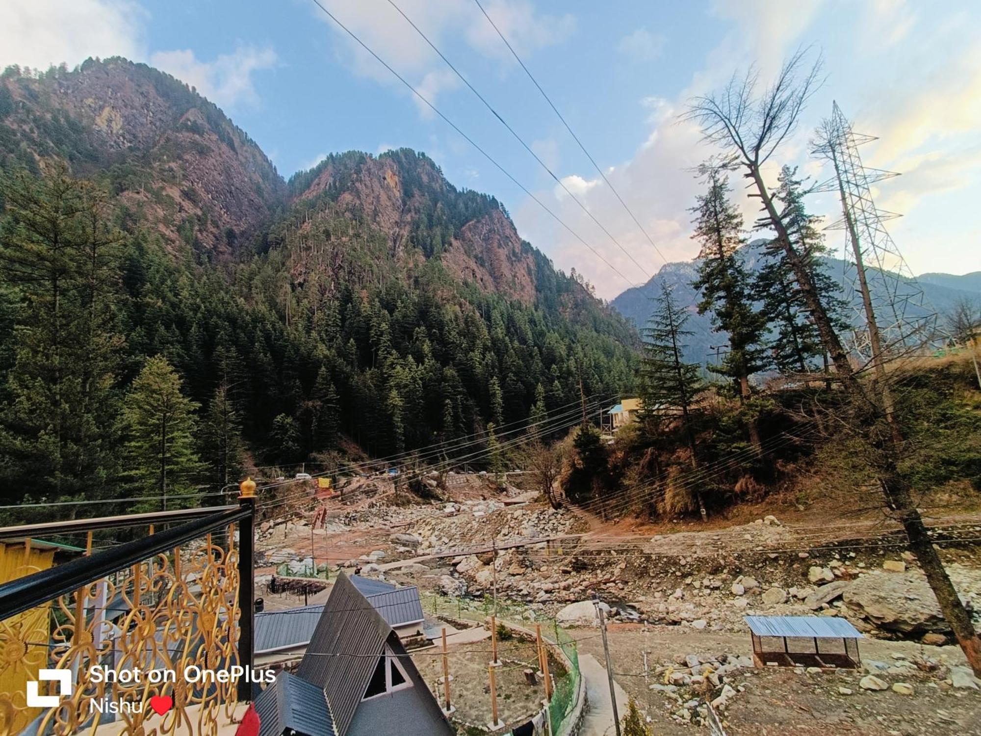 Chojh Inn Guest House Kasol Dış mekan fotoğraf